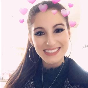 Meet your Posher, Marissa